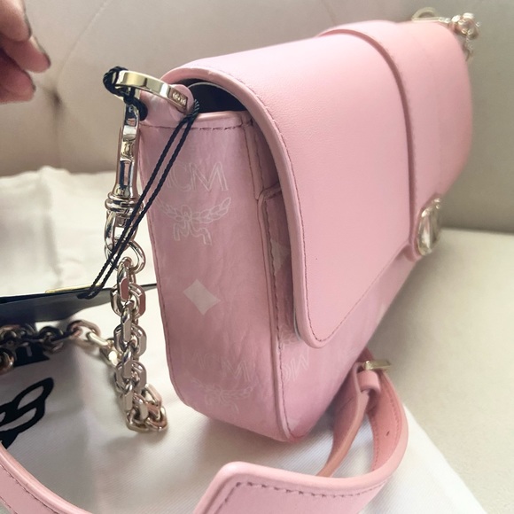 🌸🌸NWT MCM Beautiful leather Bag - Picture 6 of 12